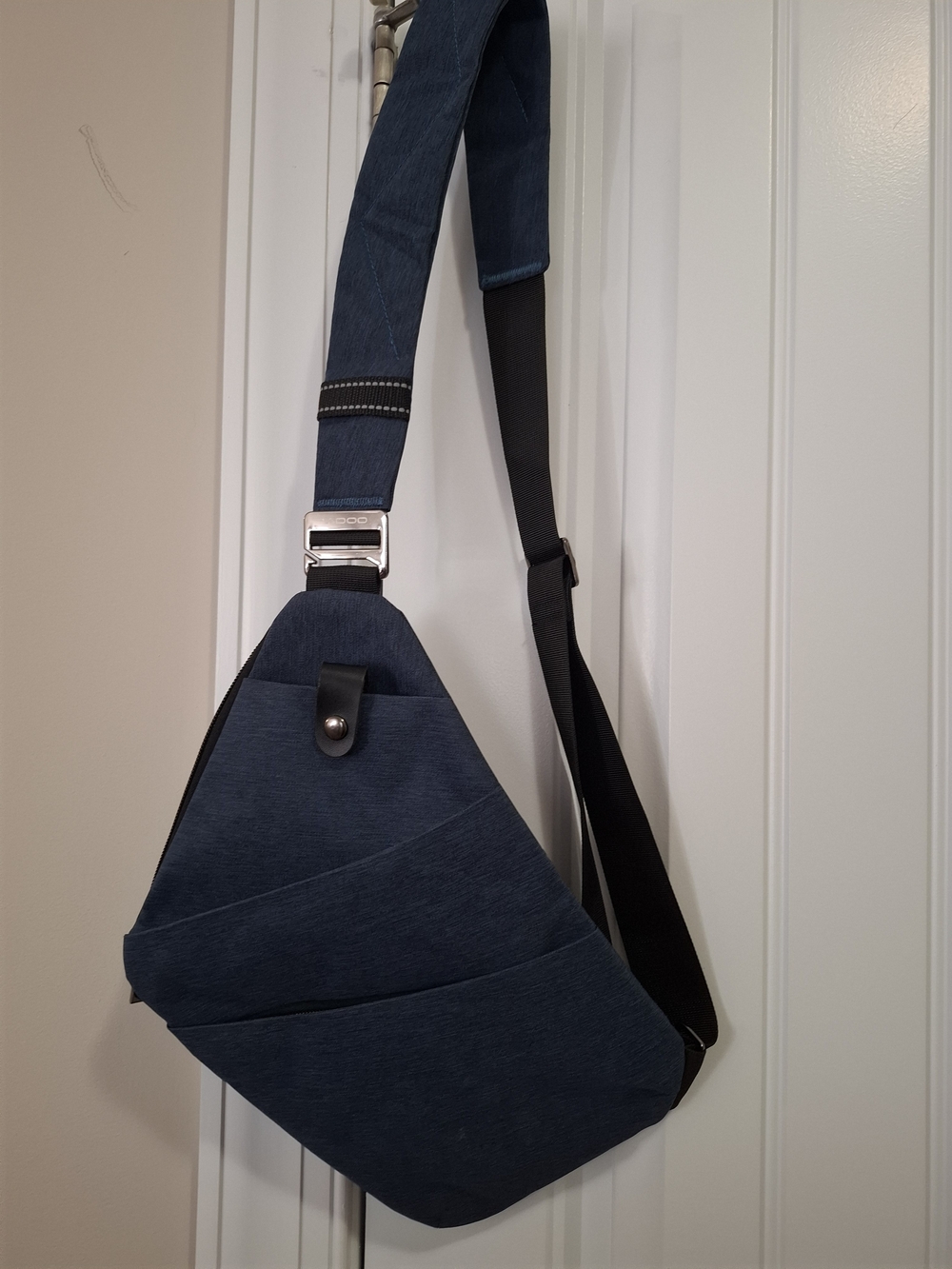 Vasoo Navy Blue Sling Crossbody Bag